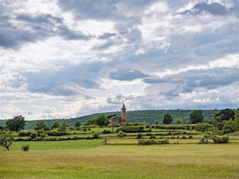 Download wallpaper 1600x1200 church, field, trees standard 4:3 hd ...