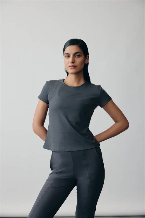AerialRib Tee in Slate – Pace Active Designs Private Limited