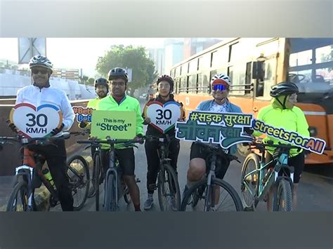 Cyclists organise road safety awareness campaign in Delhi