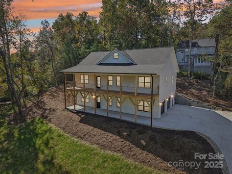 $774,900 - 3 Bed, 3 Bath Home - 271 Greenstone Lane, Mills River, NC ...