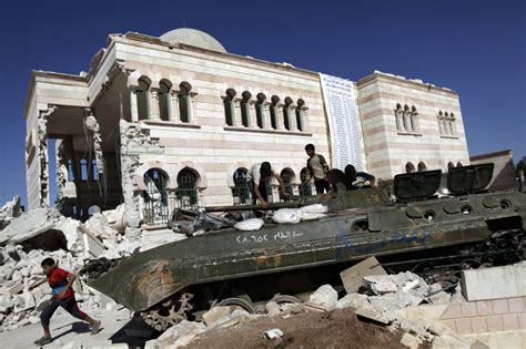 A.M. national and world news links: CBO warns of recession; Syrian ...