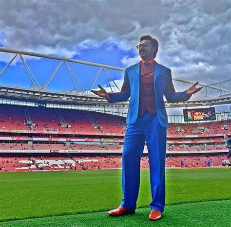 Ranveer Singh Classy Blue Suit For Arsenal Match At The Premiere League