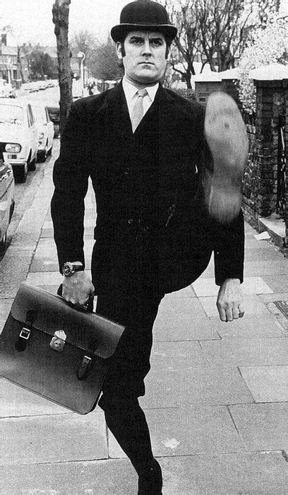 John Cleese Monty Python Skits 的图像结果