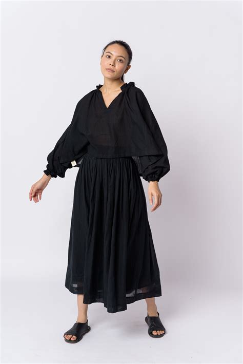 Black cotton flared top – CROW