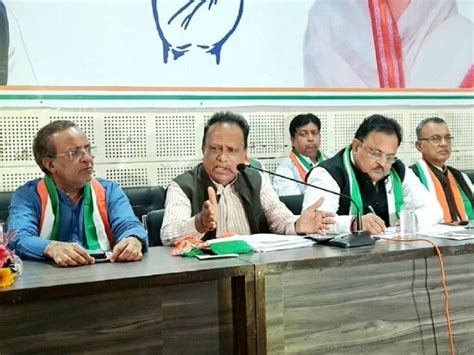Congress appoints observers to 26 Lok Sabha seats before Gujarat ...