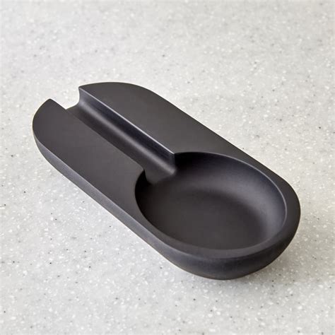 Buy Romo Est Noel Polyresin Ash Tray from Home Centre at just INR 799.0