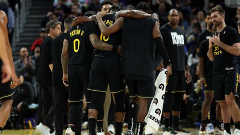 Jimmy Butler Injury Concerns Fans as Warriors Star Exits Early in ...