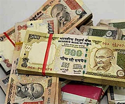 India Abolishes 500 and 1,000 Rupee Notes to Fight Corruption | Newsmax.com