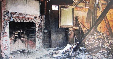 Hall Exploding 的图像结果