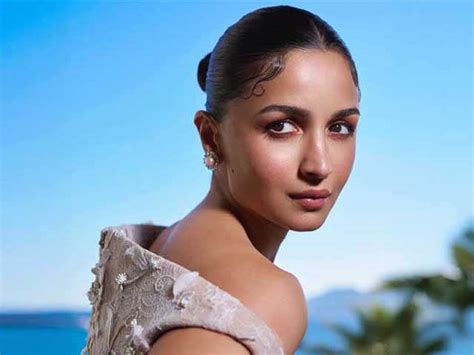 Skin Care - Tips, Advice, DIY Treatments for Skin Problems