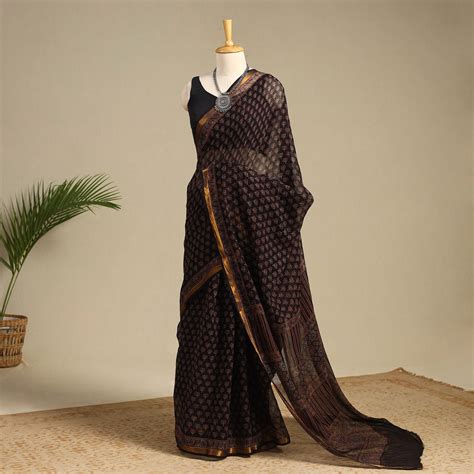Black Kota Doria Cotton Block Print Ajrakh Saree – iTokri आई.टोकरी