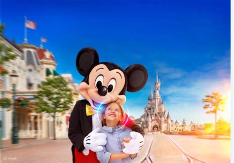 Disneyland Paris Theme Park Ticket with Round-Trip Transfer - Klook India