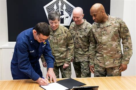 Agreements streamline work role qualifications for Army cyber warriors ...