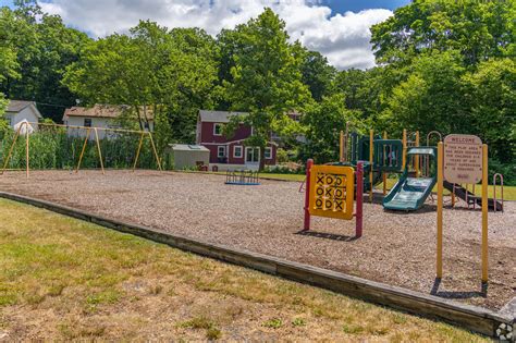 Lake Hopatcong, NJ City Guide | About Living in Lake Hopatcong - Homes.com