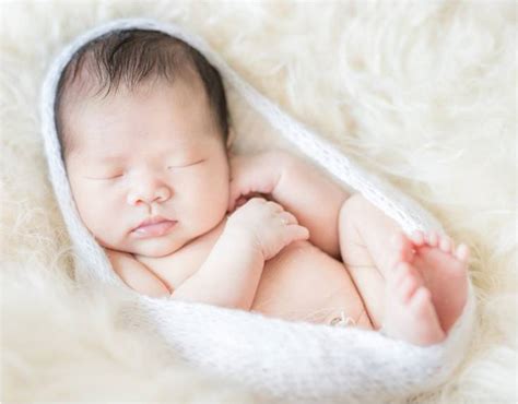 新生婴儿刚出生怎么带？刚出生的宝宝要注意什么 - 新生儿护理 - 第一宝宝育儿网