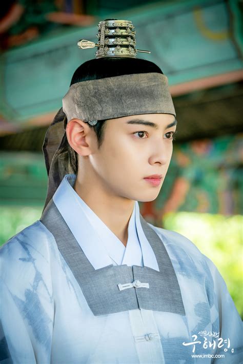 Top 10 Most Handsome K-Pop Acting-Dols In Korean Traditional Clothes ...