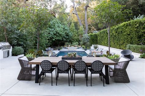 Patio Trends 2026: The Future of Outdoor Living - Decorilla Online Interior Design