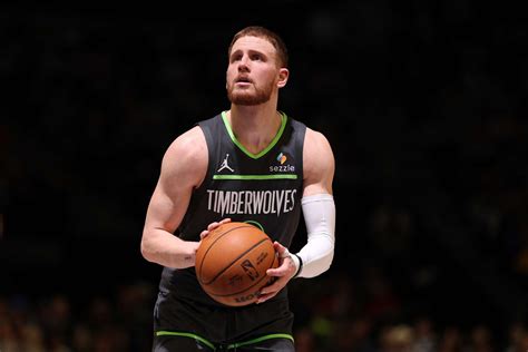T-Wolves' Donte DiVincenzo Out Indefinitely After Suffering Toe Injury ...