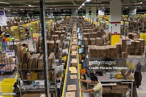 Amazon Packing Line 的图像结果