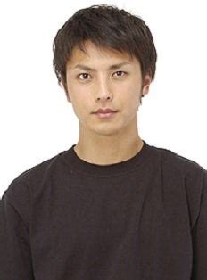 Nakaizumi Hideo (中泉英雄) - MyDramaList