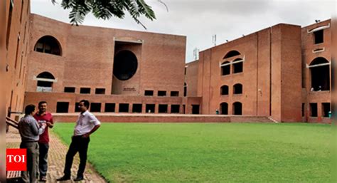 At 42%, Ratio Of Non-engineers In Iim-a’s Pgp Batch At Record High ...