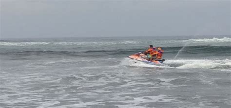 Parangtritis Beach, Parangtritis Beach in Indonesia Holidays