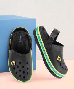 Neoz Boys & Girls Sling Back Clogs Price in India - Buy Neoz Boys ...