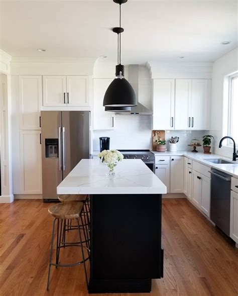 20 Gorgeous Black Kitchen Island Ideas to Inspire You