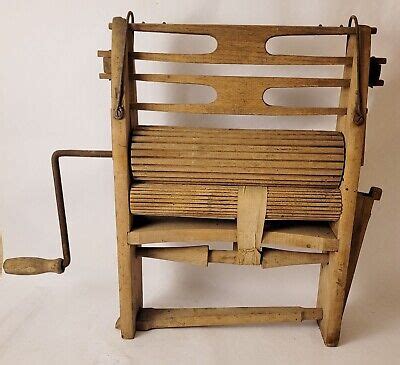 Wringer Washing Machine Washing Blankets 的图像结果