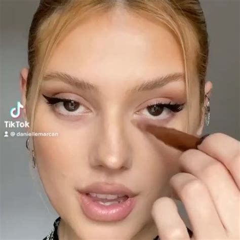 Check out the beauty trends that defined and dominated 2021