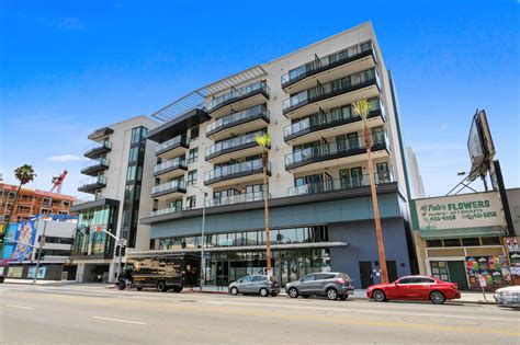 6240 W Sunset Blvd, Los Angeles, CA 90028 - Wallace on Sunset | LoopNet