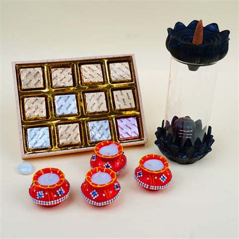 Send Divine Bliss Gift Combo with Assorted Chocolates Online - DW25 ...