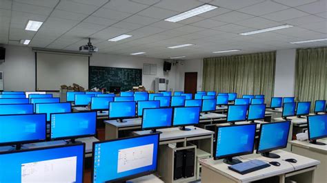学校电脑房-上海装潢网