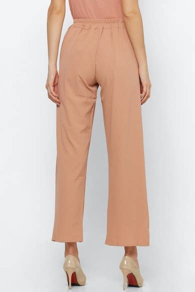 Shop Paper Bag Pant for Women from latest collection at Forever 21 | 572333