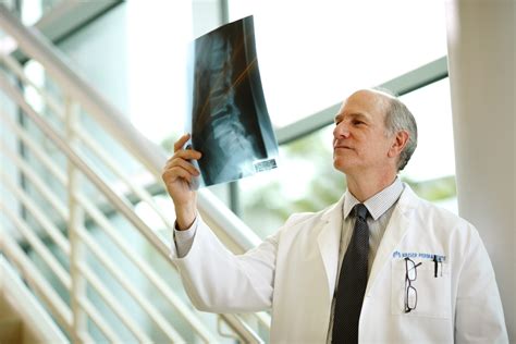 Medical Center Hours of Operations – Insider