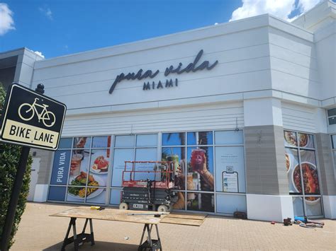 Pura Vida Sarasota – Southeast Sign Company