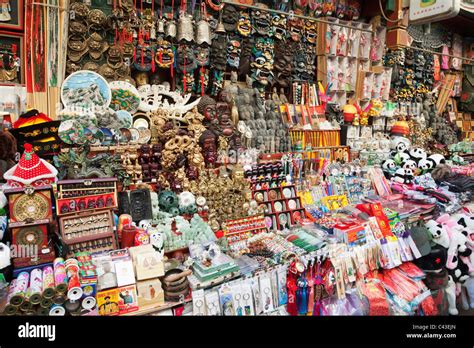 Market Shopping 的图像结果