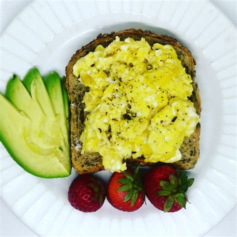 The Perfect Scrambled Eggs - Whole & Healthy Kitchen