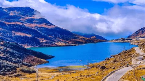 North Sikkim Tour Package – Gurudongmar Lake, Yumthang Valley & Lachen ...