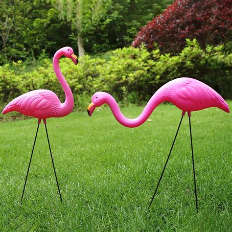 Small Flamingo Yard Ornament, 2 Sets | Flamingo yard decor, Flamingo ...