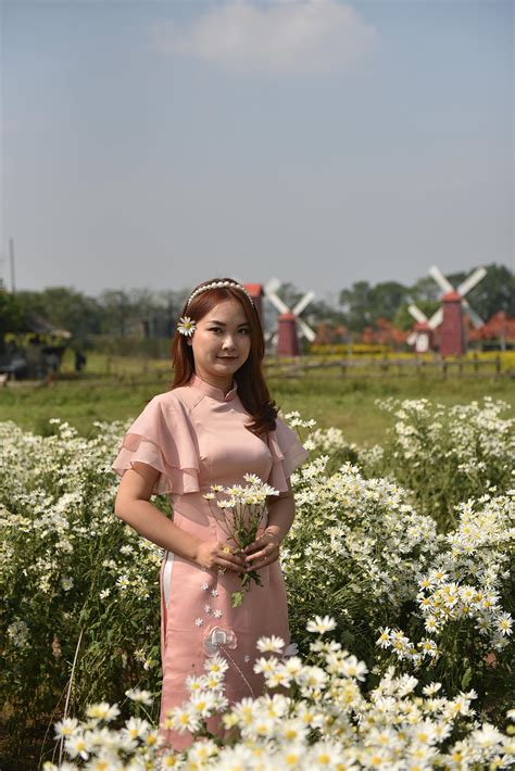 Sofie Mills Nudes Photos, Download The BEST Free Sofie Mills Nudes Stock Photos & HD Images