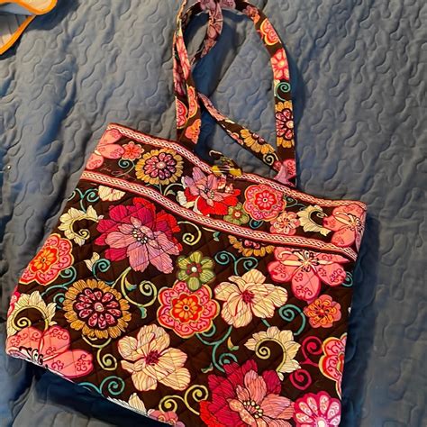Vera Bradley Mod Floral Pink Retired Pattern - Gem