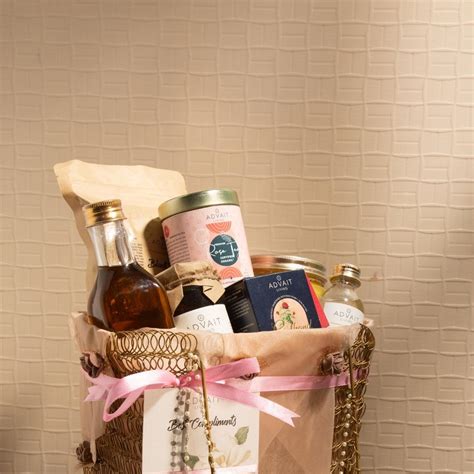 Buy Premium Utsav Gourmet Hamper Online | Luxury Gifts – Advait Living