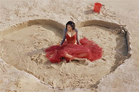 Hwasa Reflects on Her New Single ‘Good Goodbye’