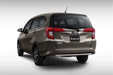 Kelebihan Toyota Calya Dibanding Daihatsu Sigra | Oto