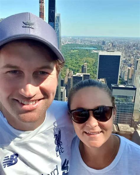 Ashleigh Barty gets engaged to long-term partner Garry Kissick! Mushy ...