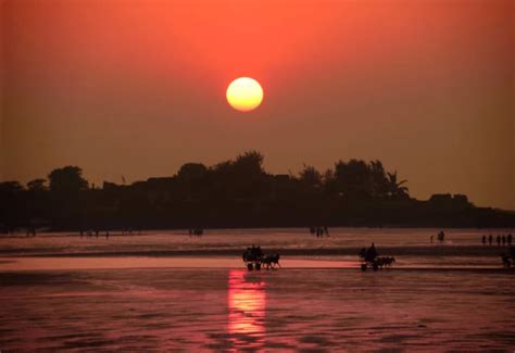 Monsoon Escapes Near Mumbai