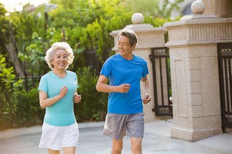 老年人跑步锻炼的方法__中国医疗