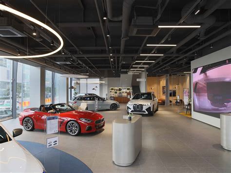 BMW to Reduce Dealership Partners in Germany Over the Next Few Years