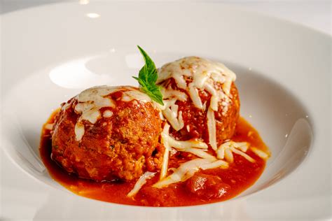 Davio's - Chestnut Hill restaurant in Chestnut Hill, MA on BostonChefs ...